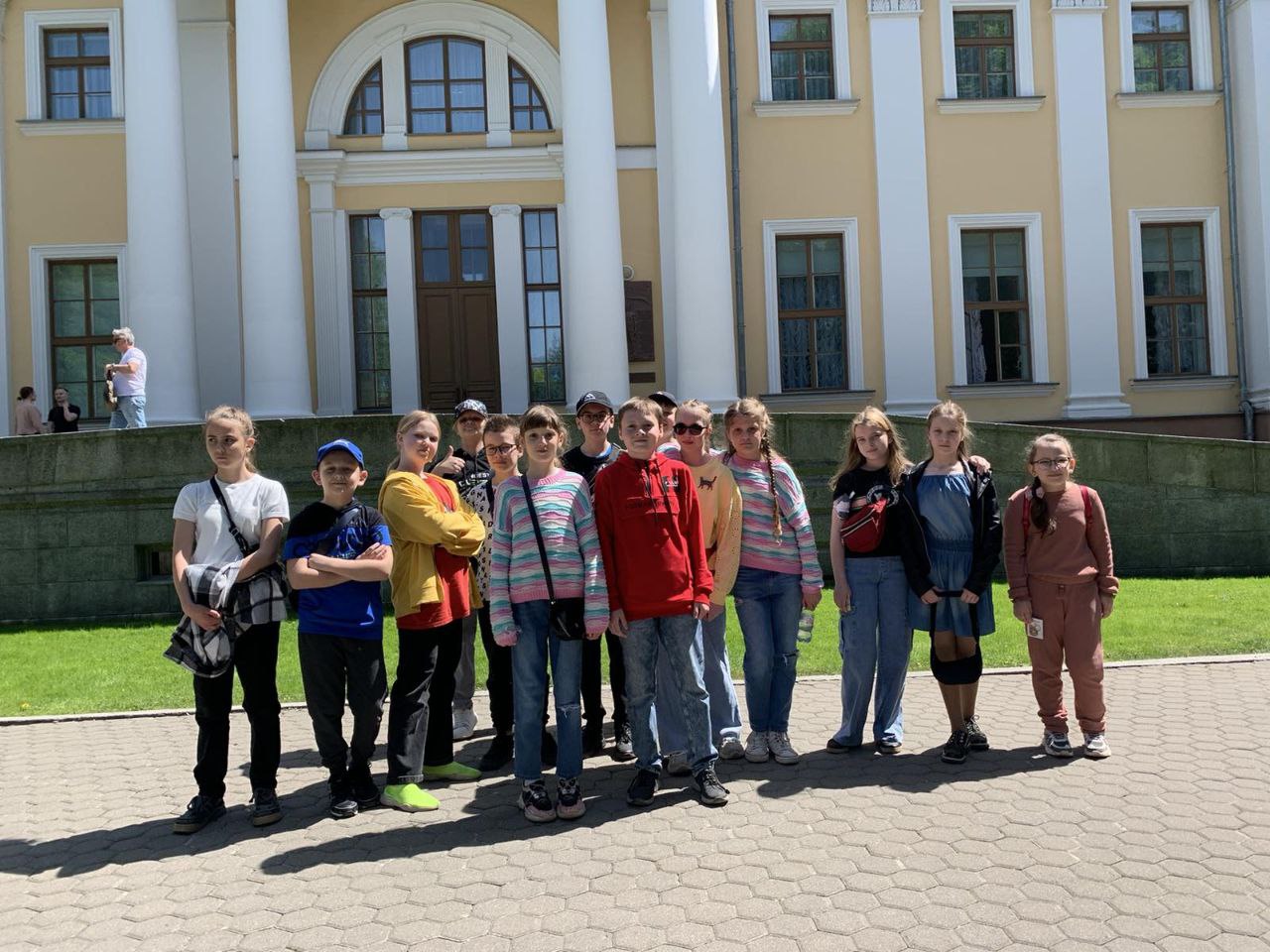 Училище имени гомельского. Экскурсия в парк. Экскурсия в парке.